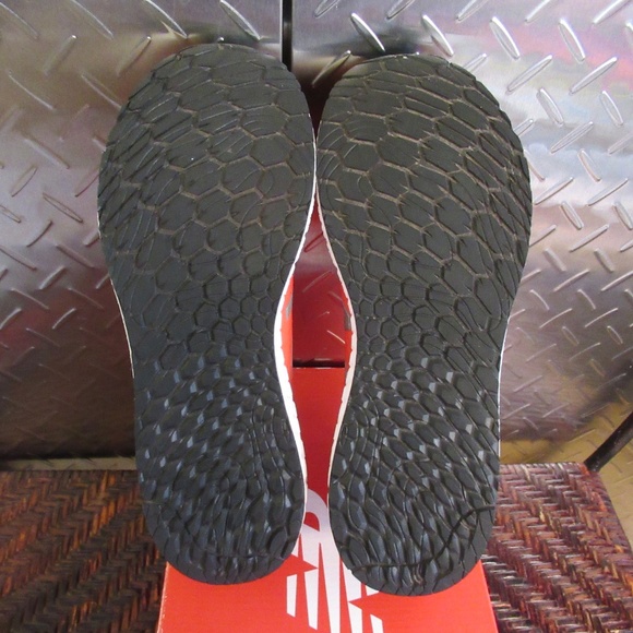 New Balance Fresh Foam Zante V3 Ninja Warrior Shoes NEW IN BOX S… - Picture 8 of 11